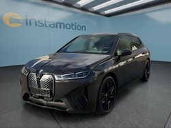 Grau Gebraucht 2022 BMW iX SUV | 50.149 € (Fairer Preis)
