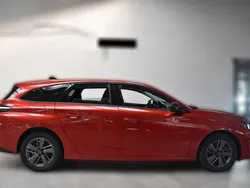 Rot metallic Gebraucht 2024 Peugeot 308 Active Kombi | 21.150 € (Superpreis)