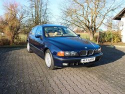 Blau Gebraucht 1998 BMW 523 Limousine | 10.990 €