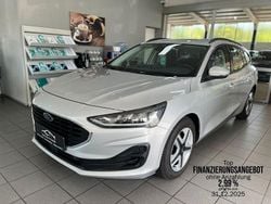 Silber Gebraucht 2022 Ford Focus Limousine | 15.990 € (Guter Preis)