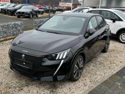 Schwarz Gebraucht 2022 Peugeot e-208 GT Kleinwagen | 19.990 € (Fairer Preis)