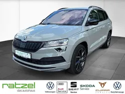 Grau Gebraucht 2022 Skoda Karoq SportLine SUV | 32.550 € (Fairer Preis)