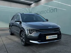 Grau Neu 2024 Kia Niro Spirit SUV | 38.630 € (Fairer Preis)