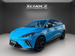 Brighton blue & black roof Gebraucht 2023 MG MG4 EV Luxury Kleinwagen | 33.900 €