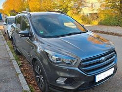 Grau Gebraucht 2018 Ford Kuga ST-Line SUV | 12.990 € (Superpreis)