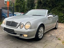 Silber Gebraucht 2001 Mercedes CLK200 Cabrio | 3.999 € (Superpreis)