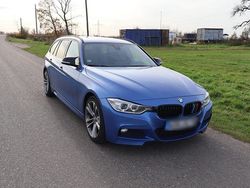 Blau Gebraucht 2012 BMW 320 M Sport Kombi | 11.999 €