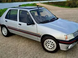 Peugeot 205