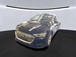 Brillantschwarz Gebraucht 2023 Audi e-tron Performance SUV | 32.735 € (Superpreis)