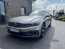 Silber Gebraucht 2020 VW Passat GTE Kombi | 23.999 € (Fairer Preis)