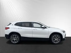 Mineralweiss metallic Gebraucht 2025 BMW X2 Advantage SUV | 34.900 € (Fairer Preis)