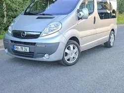 Silber Gebraucht 2008 Opel Vivaro Van | 12.700 €