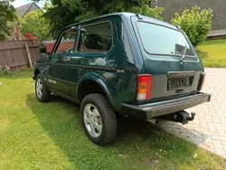 Grün Gebraucht 2008 Lada niva SUV | 6.666 €