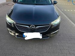 Blau Gebraucht 2018 Opel Insignia Ultimate Kombi | 15.999 € (Teuer)