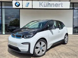 Capparisweiss mit akzent bmw i Gebraucht 2022 BMW i3 Kleinwagen | 22.845 € (Fairer Preis)