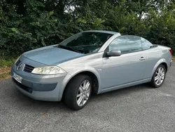 Silber Gebraucht 2005 Renault Mégane Cabriolet Cabrio | 1.750 € (Guter Preis)