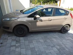Beige Gebraucht 2017 Ford Fiesta Trend Kleinwagen | 7.150 € (Guter Preis)