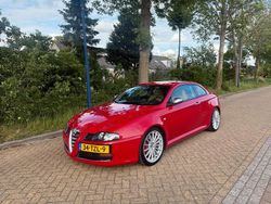Rot Gebraucht 2005 Alfa Romeo GT Coupé | 10.950 € (Teuer)