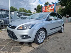 Silber Gebraucht 2009 Ford Focus Sport Limousine | 2.990 € (Fairer Preis)