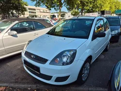 Weiß Gebraucht 2008 Ford Fiesta Kleinwagen | 980 € (Guter Preis)