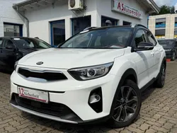 Weiß Gebraucht 2019 Kia Stonic Vision SUV | 13.749 € (Fairer Preis)