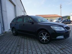 Schwarzmagic perleffekt Gebraucht 2012 Skoda Octavia Kombi | 2.995 € (Superpreis)