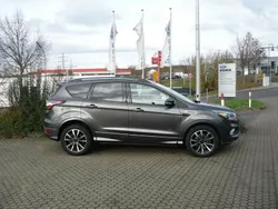 Grau Gebraucht 2019 Ford Kuga ST-Line SUV | 21.990 € (Etwas zu teuer)