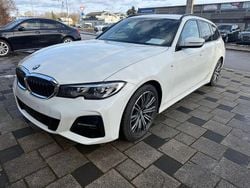 Weiß Gebraucht 2020 BMW 318 M Sport Kombi | 25.680 € (Fairer Preis)