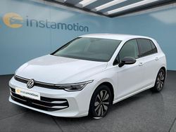 Weiß Gebraucht 2024 VW Golf VIII Kleinwagen | 30.249 € (Fairer Preis)