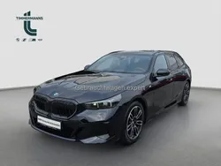 M carbonschwarz metallic (metallic) Gebraucht 2024 BMW 520 Shadowline Kombi | 50.970 € (Superpreis)