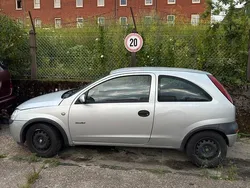 Silber Gebraucht 2003 Opel Corsa Kleinwagen | 250 € (Superpreis)