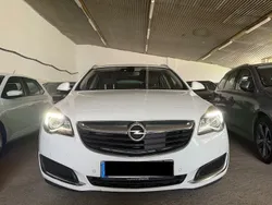 Weiß Gebraucht 2016 Opel Insignia Business Kombi | 6.700 € (Fairer Preis)