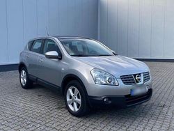 Silber Gebraucht 2009 Nissan Qashqai Tekna SUV | 5.350 € (Fairer Preis)