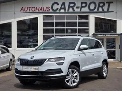 Weiß Gebraucht 2020 Skoda Karoq Drive SUV | 23.990 € (Fairer Preis)