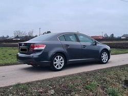 Grau Gebraucht 2009 Toyota Avensis Executive Limousine | 6.900 € (Guter Preis)