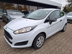 Frostweiß Gebraucht 2016 Ford Fiesta Ambiente Kleinwagen | 7.899 € (Teuer)
