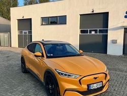 Orange Gebraucht 2023 Ford Mustang Mach-E Extended Range SUV | 34.500 € (Fairer Preis)