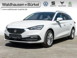 Weiß Gebraucht 2021 Seat Leon XCELLENCE Limousine | 21.500 € (Etwas zu teuer)