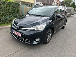 Dk. steel mc. Gebraucht 2014 Toyota Verso Life Van / Kleinbus | 11.990 € (Guter Preis)