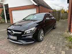 Schwarz Gebraucht 2016 Mercedes CLA45 AMG AMG Coupé | 26.999 € (Fairer Preis)