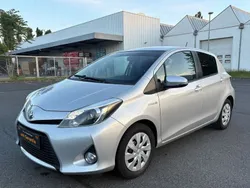 Silber Gebraucht 2012 Toyota Yaris Hybrid Life Limousine | 8.990 € (Fairer Preis)