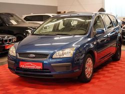 Blau Gebraucht 2006 Ford Focus Fun X Kombi | 2.250 € (Etwas zu teuer)