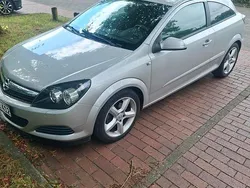 Silber Gebraucht 2005 Opel Astra GTC Kombi | 1.450 € (Fairer Preis)