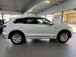 Weiß Gebraucht 2021 VW Touareg Atmosphere SUV | 47.999 € (Guter Preis)