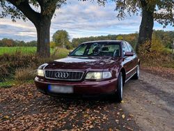 Rot Gebraucht 1995 Audi A8 Limousine | 4.350 €