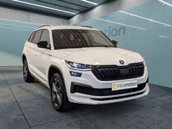 Weiß Gebraucht 2023 Skoda Kodiaq SportLine SUV | 44.590 € (Etwas zu teuer)