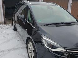 Schwarz Gebraucht 2017 Opel Zafira Tourer Van / Kleinbus | 14.999 € (Teuer)