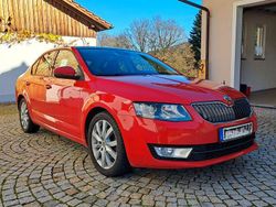 Rot Gebraucht 2015 Skoda Octavia Ambition Limousine | 10.900 € (Guter Preis)