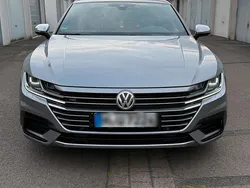 Grau Gebraucht 2017 VW Arteon R-line Limousine | 20.400 € (Etwas zu teuer)