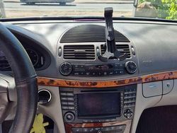 Silber Gebraucht 2003 Mercedes E220 Elegance Limousine | 3.500 € (Fairer Preis)